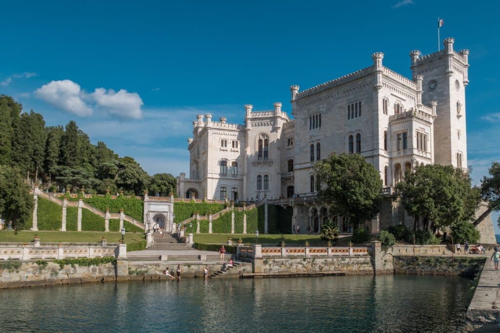 ArtMaks Kulturreisen Triest schloss miramare