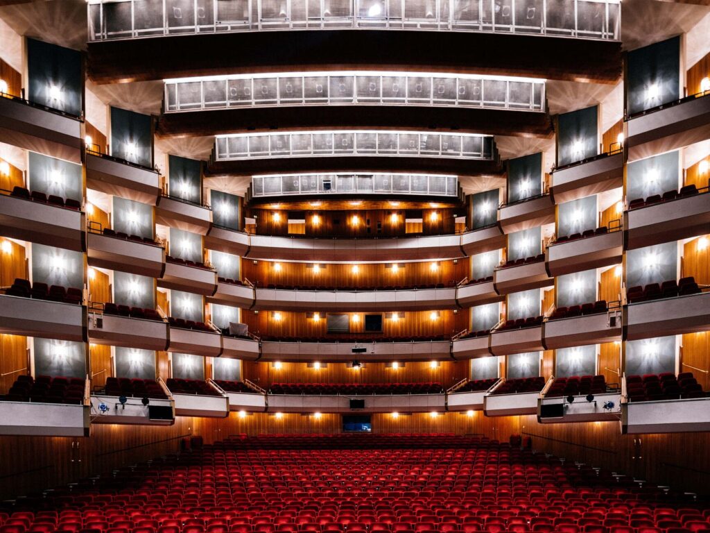 hso hamburgische staatsoper c niklas marc heinecke web